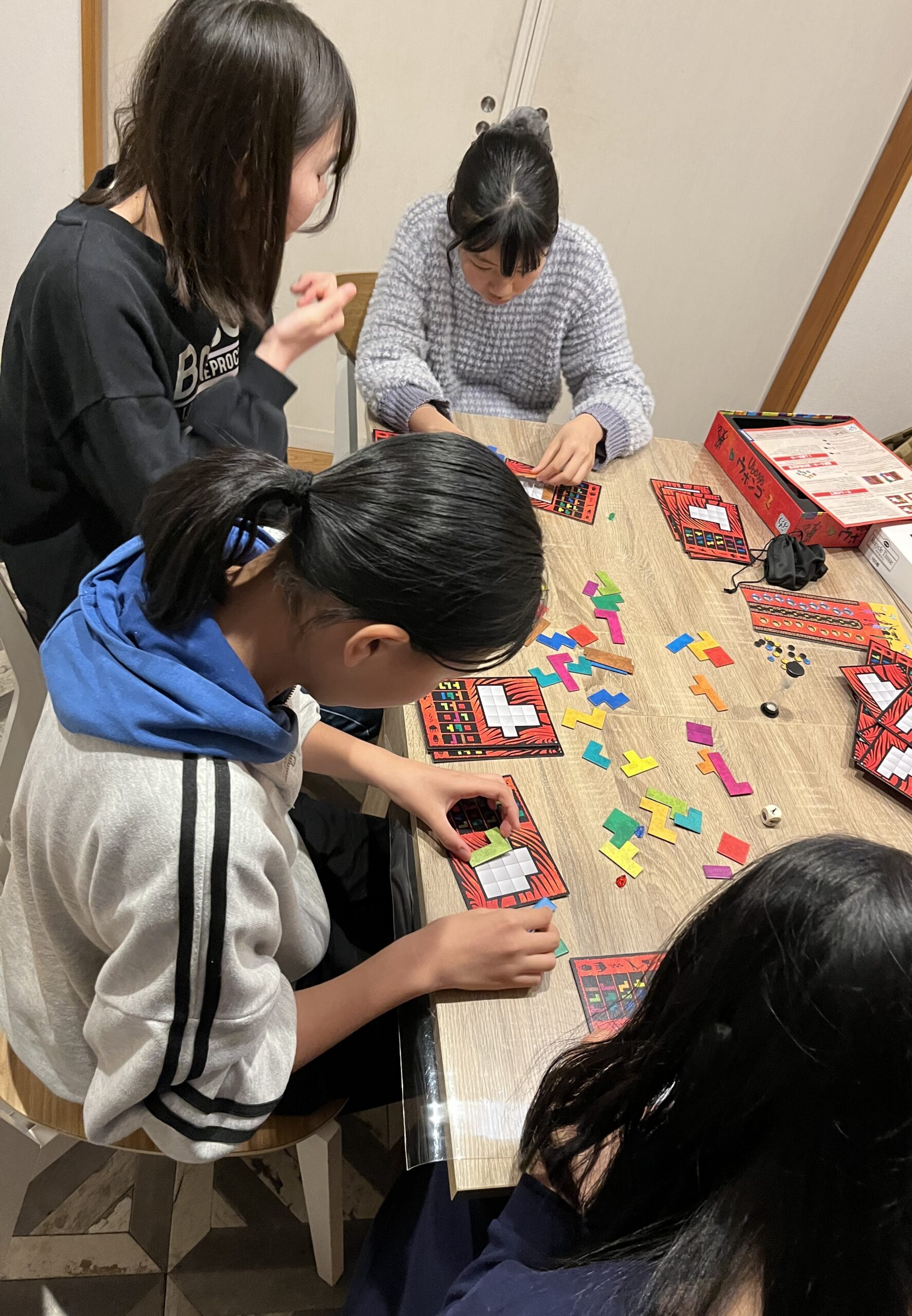 文京区・東大前駅から徒歩５分　放課後児童クラブのような小学・中学生のための「子どもCOMPANY」@レンタルスペースKiri&pia(キリトピア)主催、子どものためのボードゲーム屋「キリフダ」